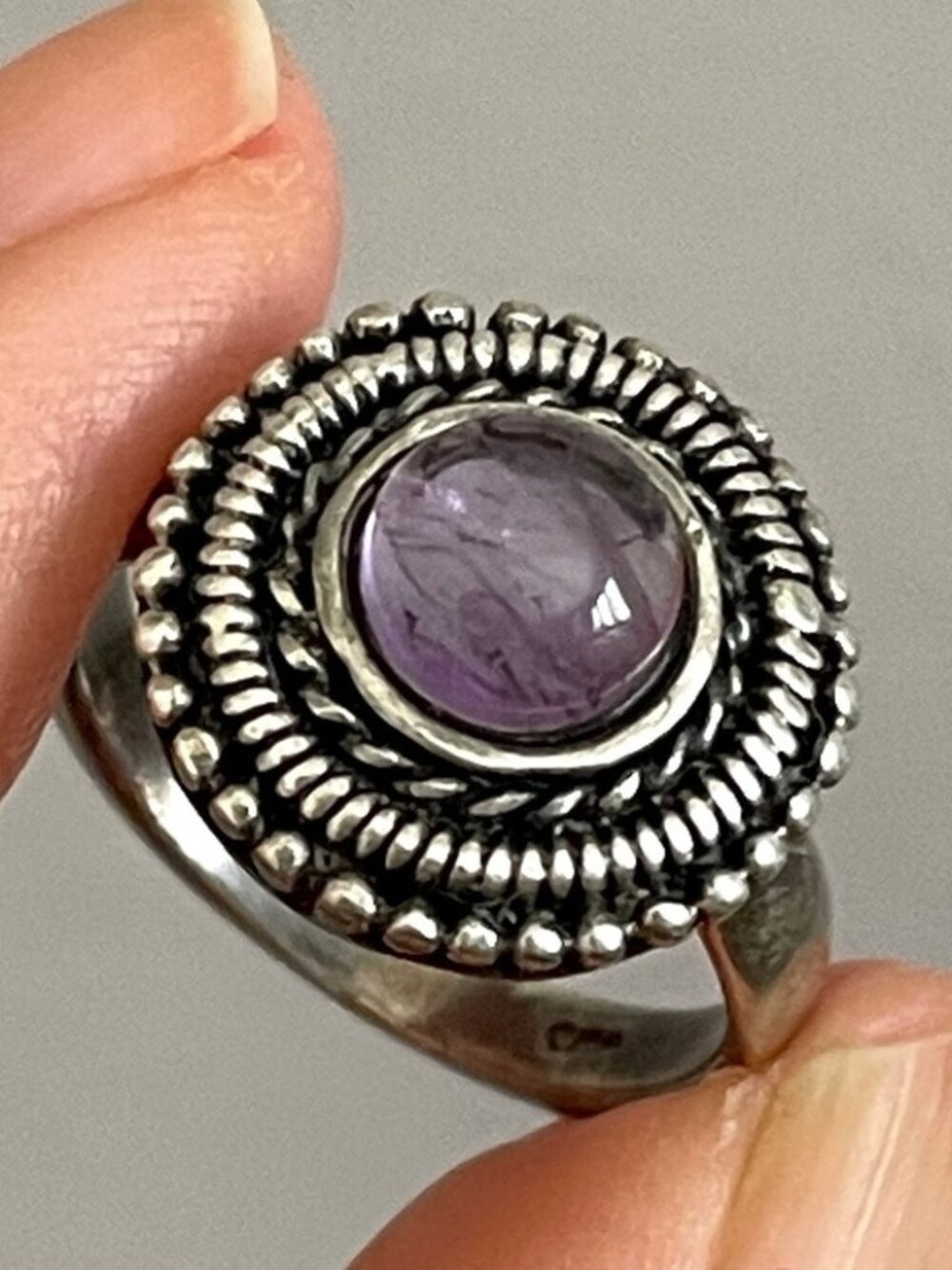 Vintage Round Cabochon Amethyst Silver Ring - 5